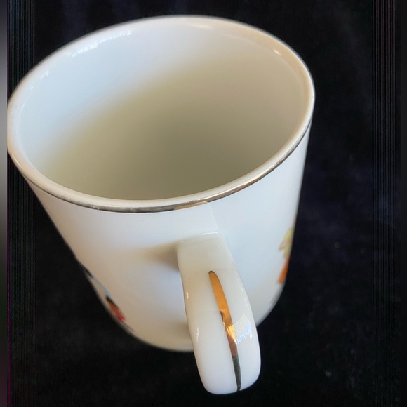 1970s VTG Walt Disney Productions Alice in Wonderland Coffee Cup Mug Metal Rim - Picture 6 of 11